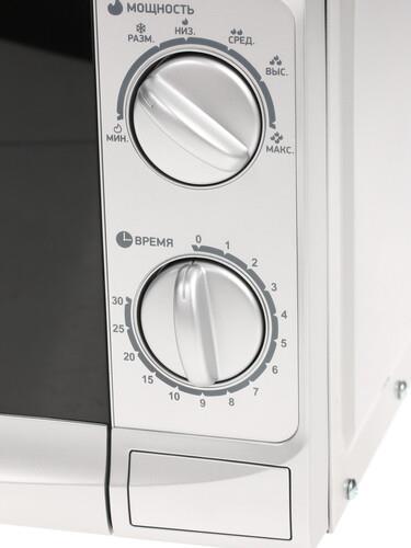 Микроволновая печь BBK 20MWS-707M/S серебристый