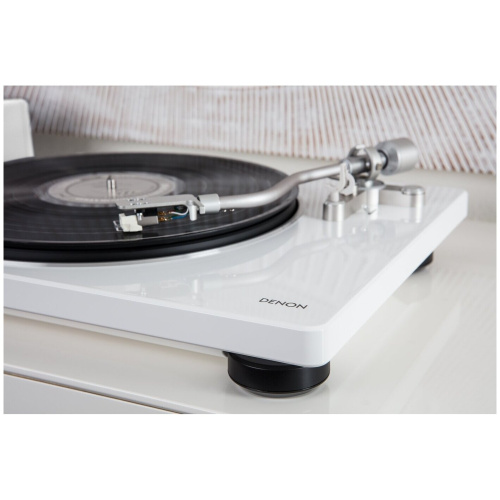 Виниловый проигрыватель Denon DP-400F белый