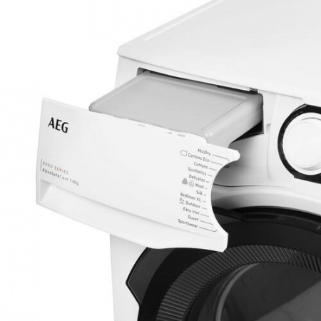 Сушильная машина AEG TR838P4E белый