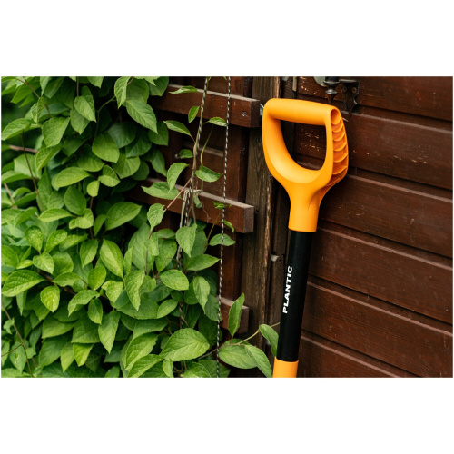 Лопата штыковая Plantic Terra Plus 11011-01